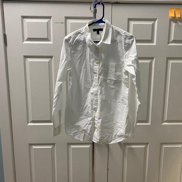 Banana Republic tailored fit button down blouse - Picture 3 of 9